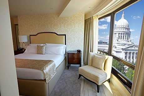 Signature Suite