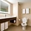 Holiday Inn Express & Suites Niagara Falls By IHG