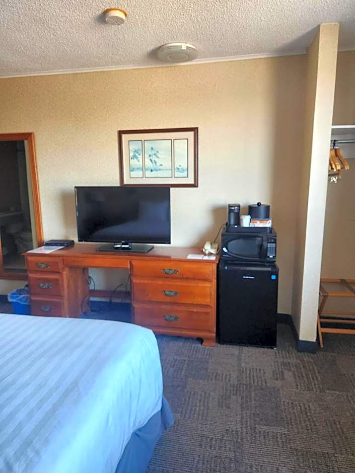 Travelodge by Wyndham Amherst