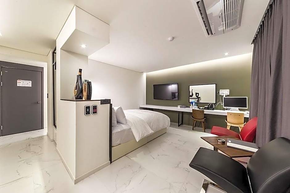 Suwon Saint Hotel