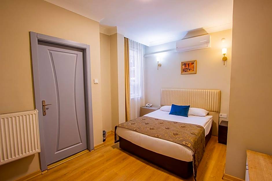 Tac Hotel