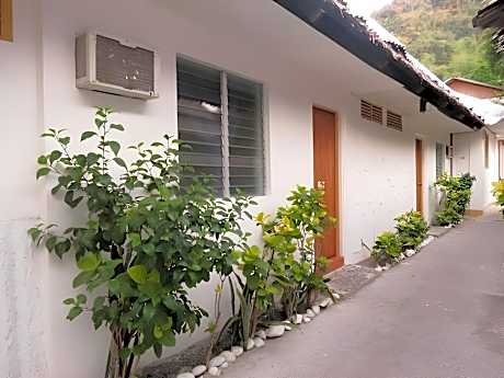 Anilao Scuba Dive Center Resort