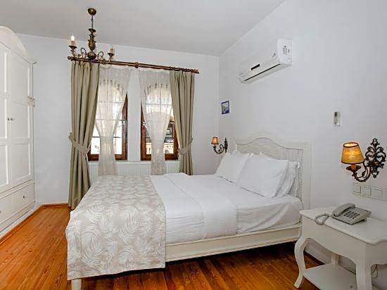 Vinifera Hotel Yedibilgeler Vineyards