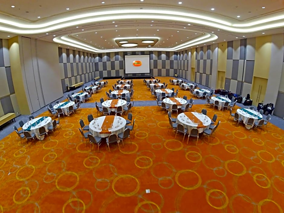 Harris Hotel And Conventions Bekasi