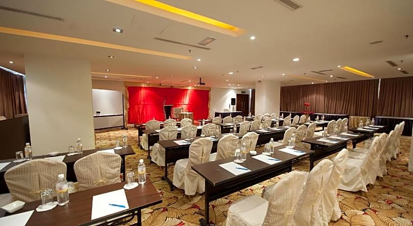 Gaya Centre Hotel