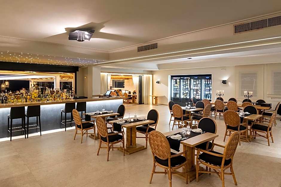 Saint John Hotel Villas & Spa