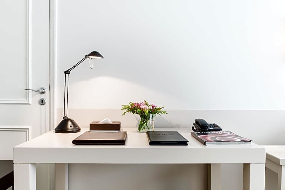 Loi Suites Recoleta Hotel