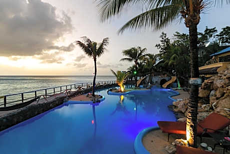 Queen Suite with Sea View