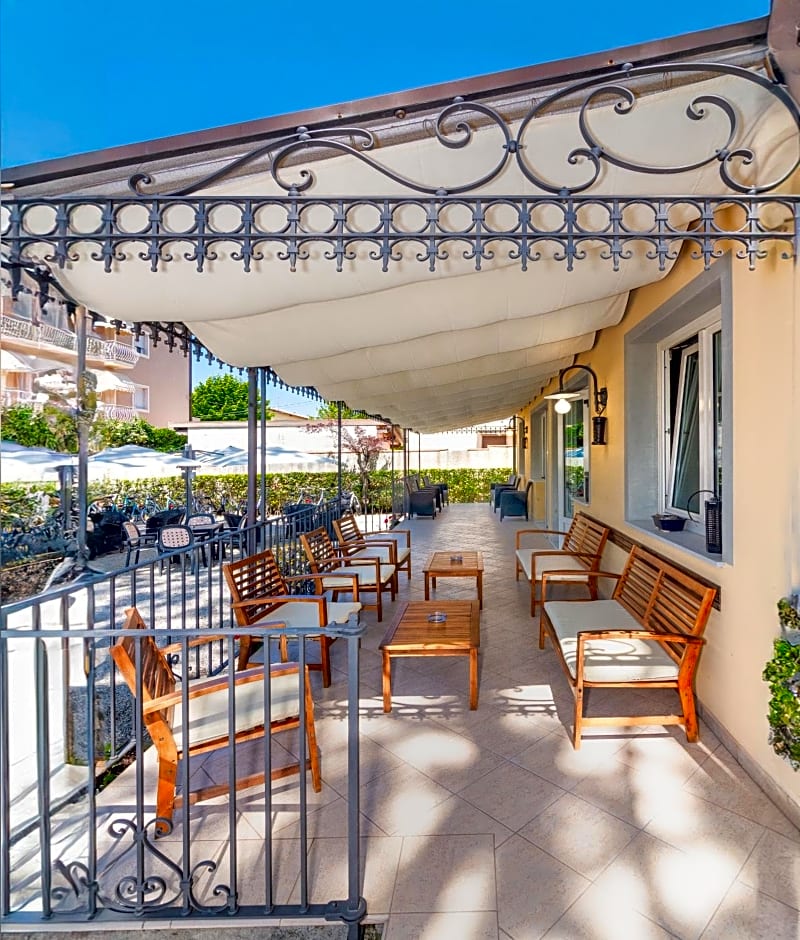 Hotel Apuana