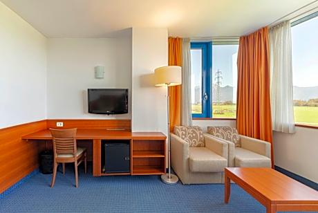 Quadruple Room with Mountain View