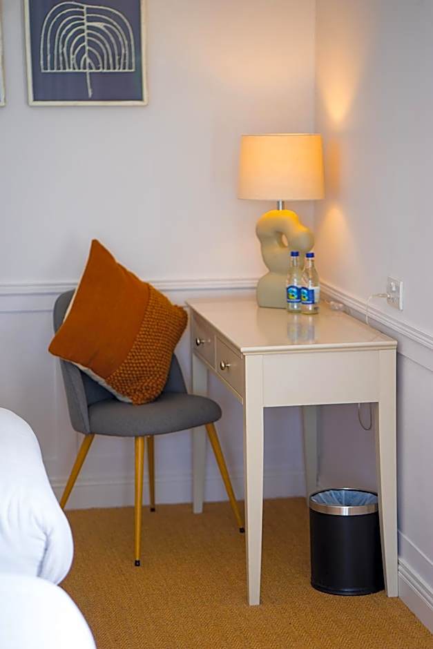 The Cliff House Hotel