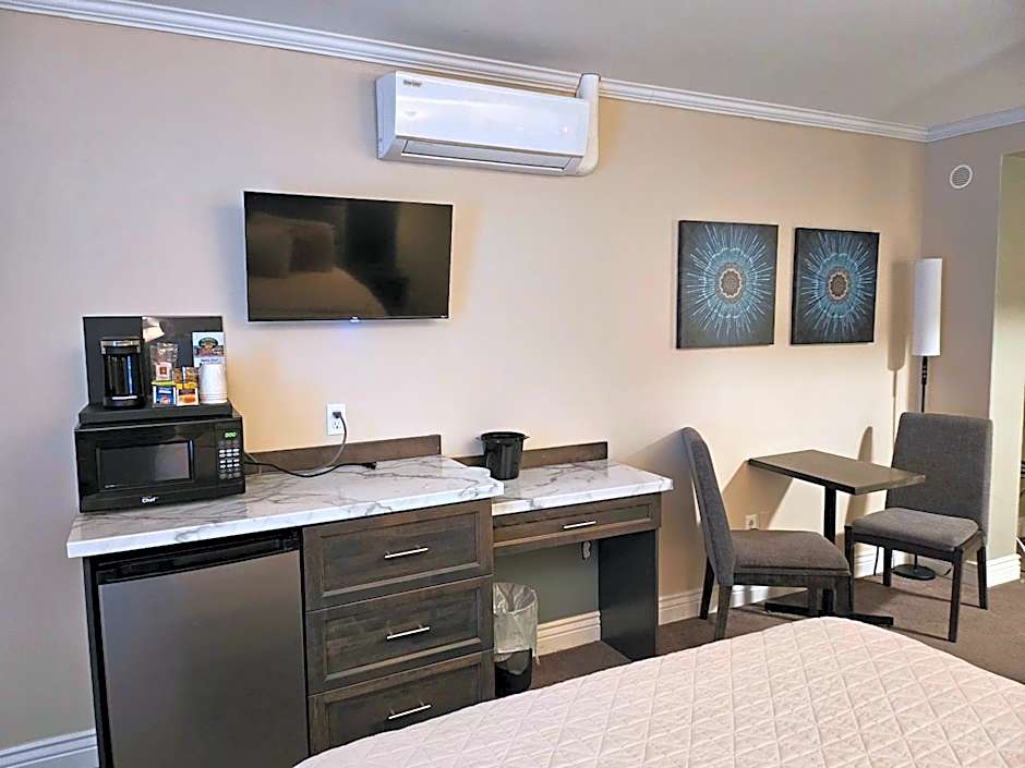 Newfound Inn & Suites