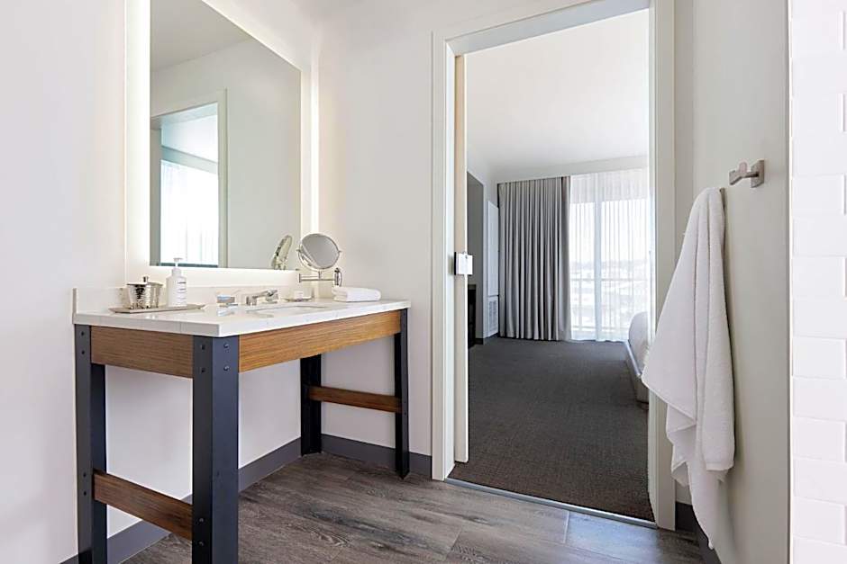 Archer Hotel Seattle/Redmond