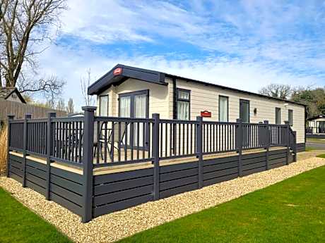 Primrose - 3 bedroom luxury lodge