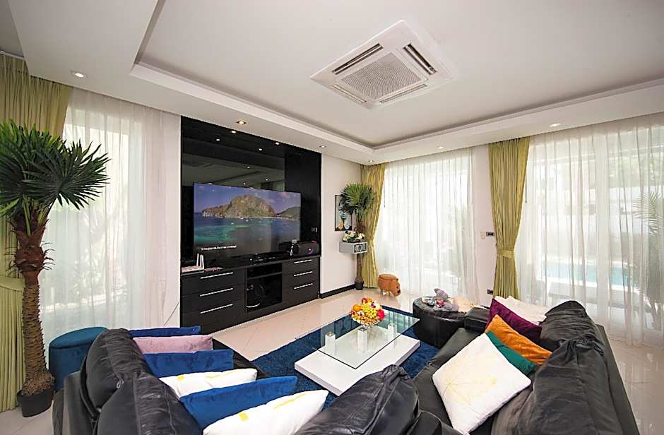 Hollywood Pool Villa Jomtien Beach