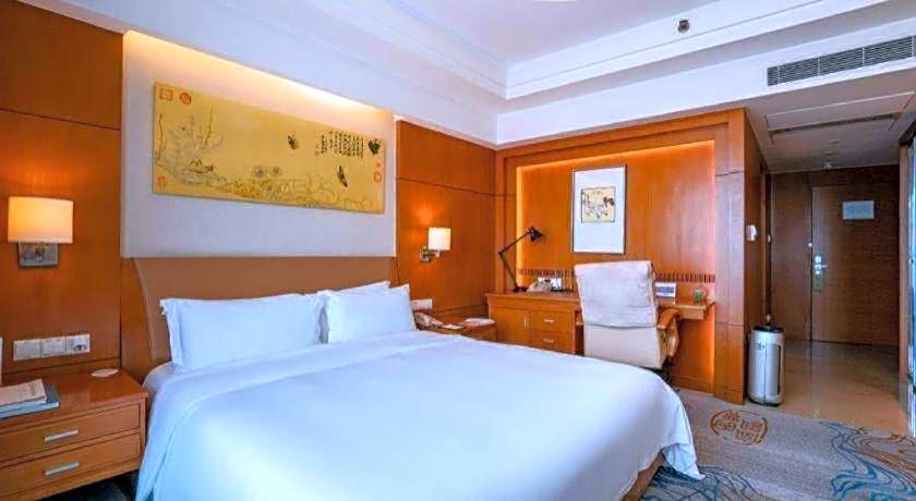 Fuyang International Trade Centre Hotel