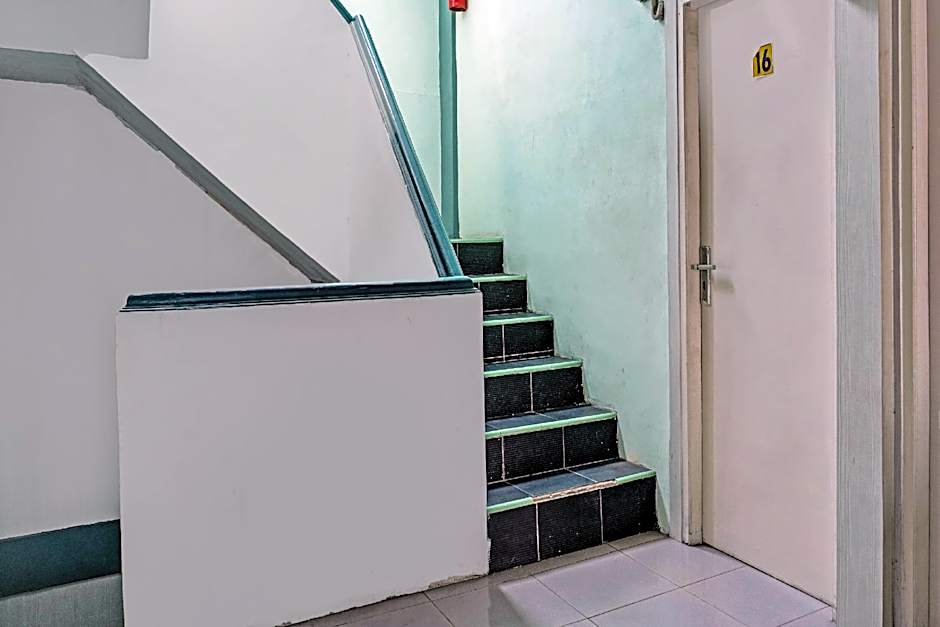 Hotel O Home Stay Elis Cateliya Syariah