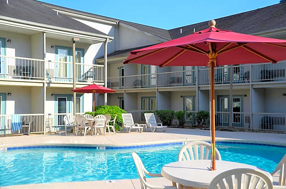 Quality Inn Cherokee Riverside