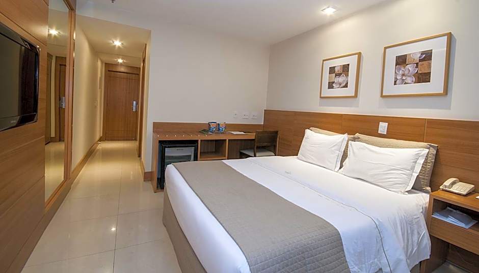 Américas Granada Hotel