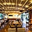 Elotis Suites