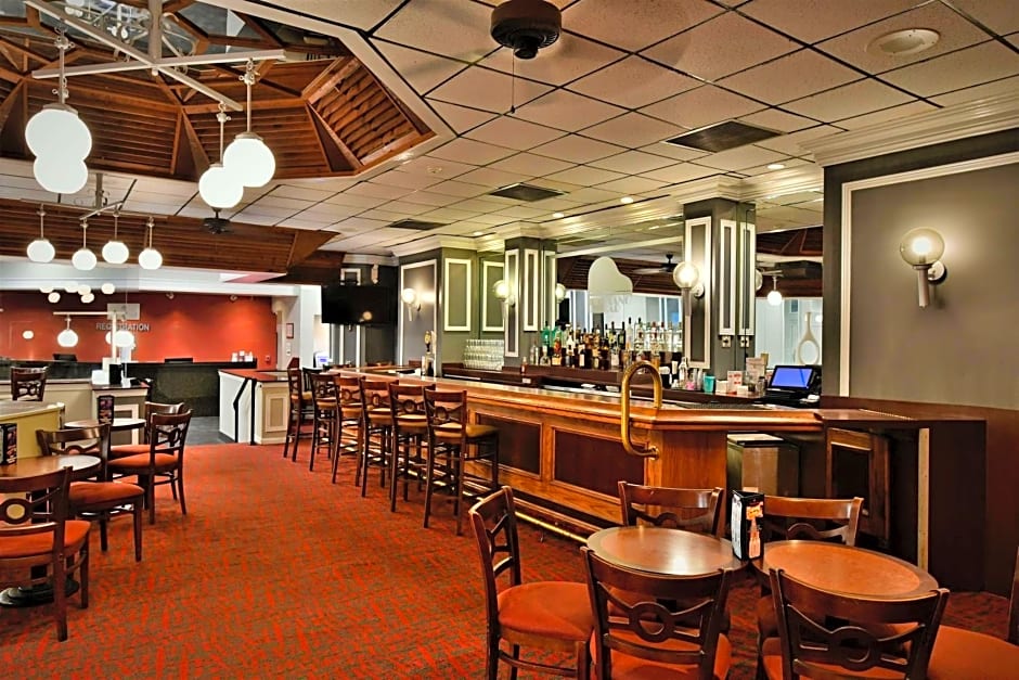 Ramada by Wyndham Jacksonville Hotel & Conference Center
