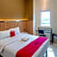 RedDoorz Plus Syariah @ Lotus Residence