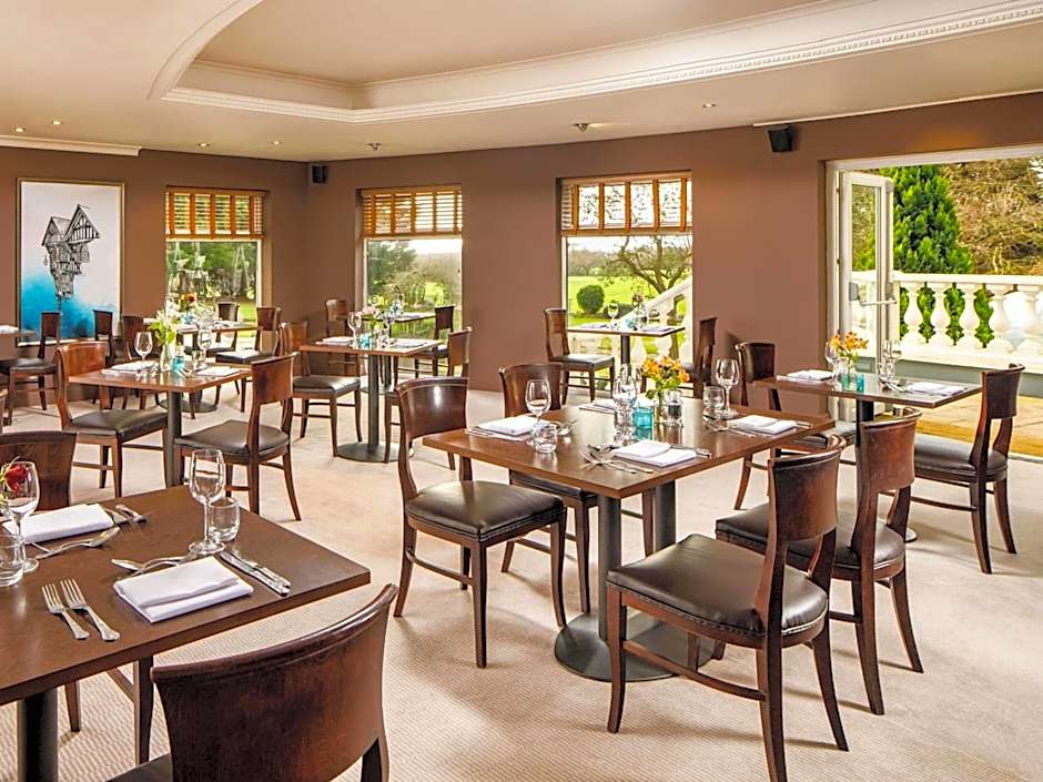 Mercure Chester Abbots Well Hotel