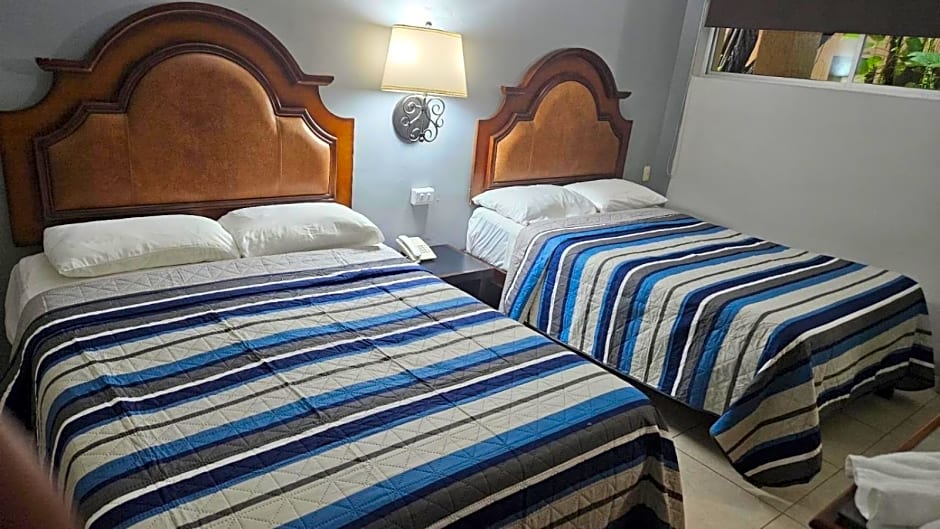 Hotel Colonial Cancun