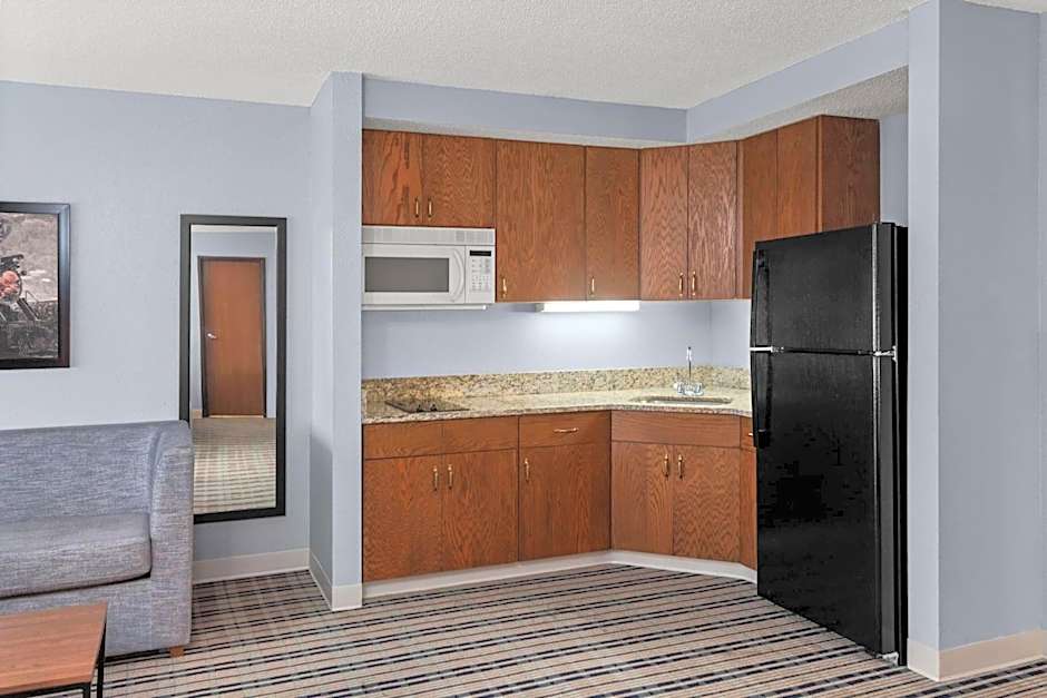 AmericInn by Wyndham Austin