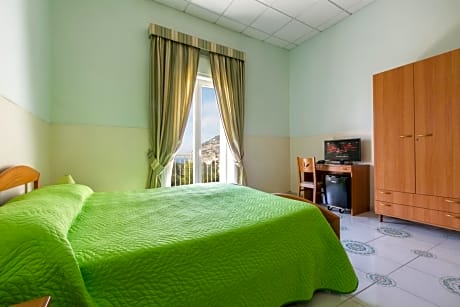 Sisters Hotel