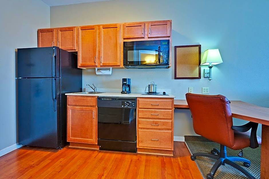 Candlewood Suites Clarksville By IHG