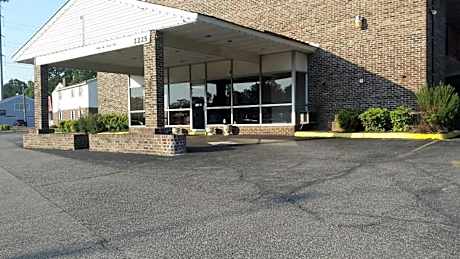 Capt. John Smith Inn