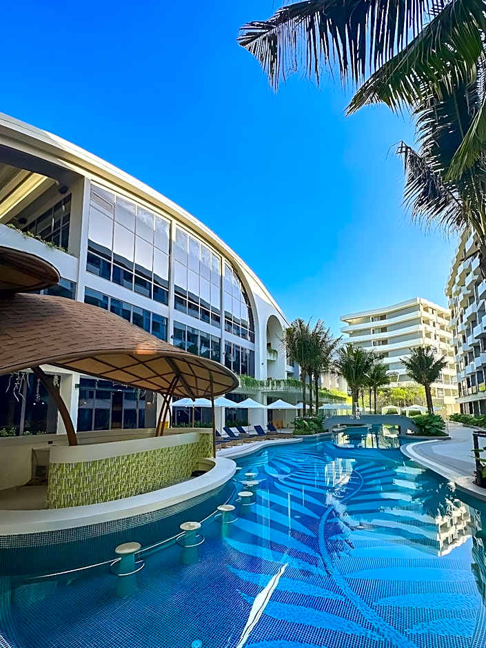 La Green Hotel & Residence