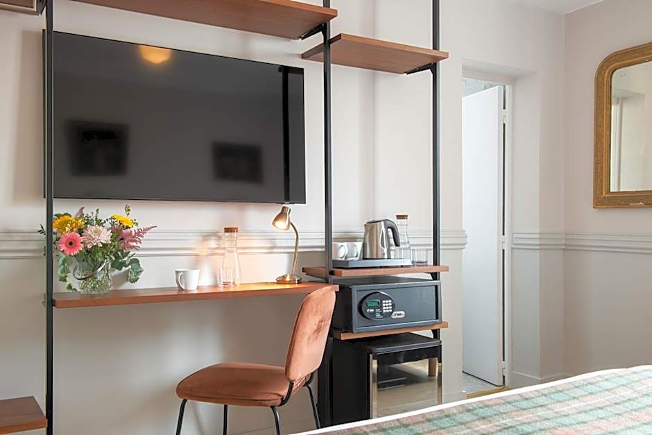 Hotel De La Porte Doree