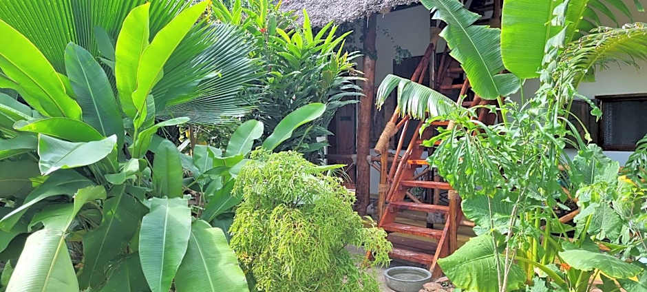 Salama & Mbuyuni Bungalows