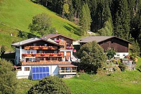Berggasthof-Ferienbauernhof Habersatt
