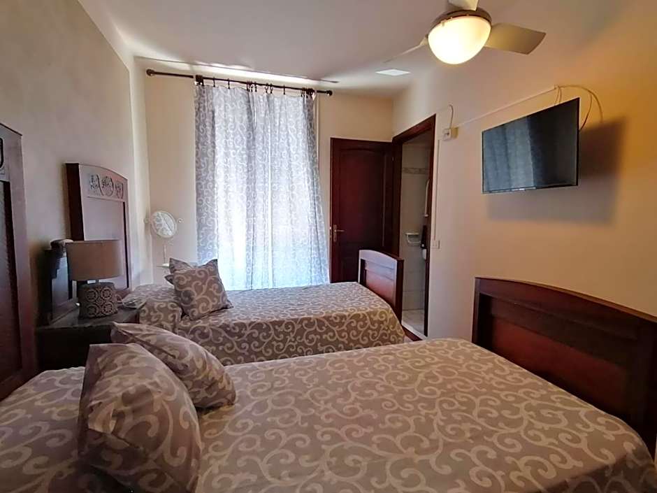 HOTEL FIORE & Fiocchi