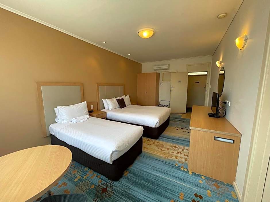 Haven Marina Glenelg