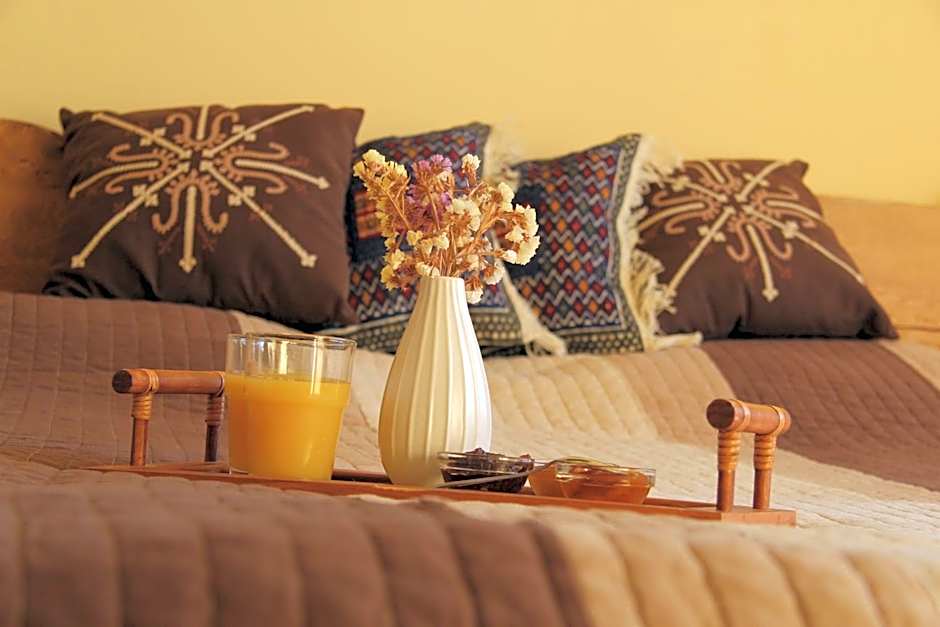 Silk Road Hotel