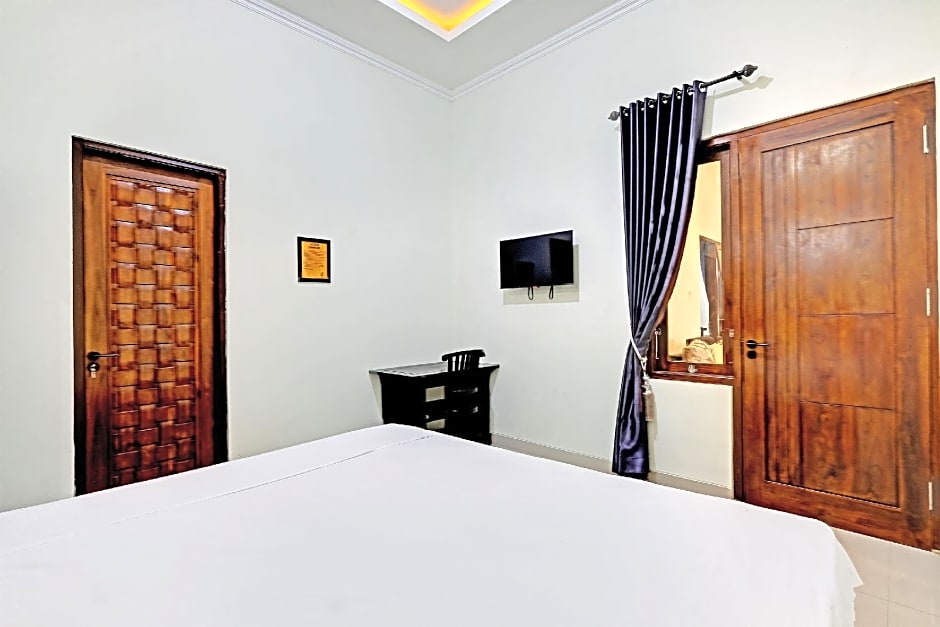 OYO Life 92935 Ayu Kost Eksklusif