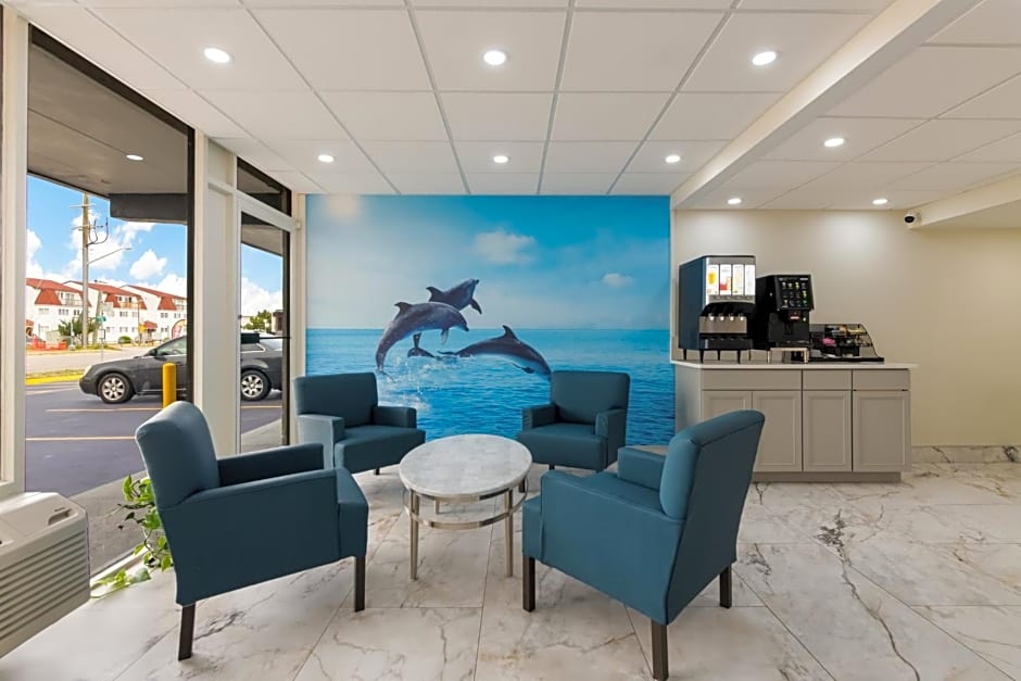 Red Roof PLUS & Suites Virginia Beach - Seaside