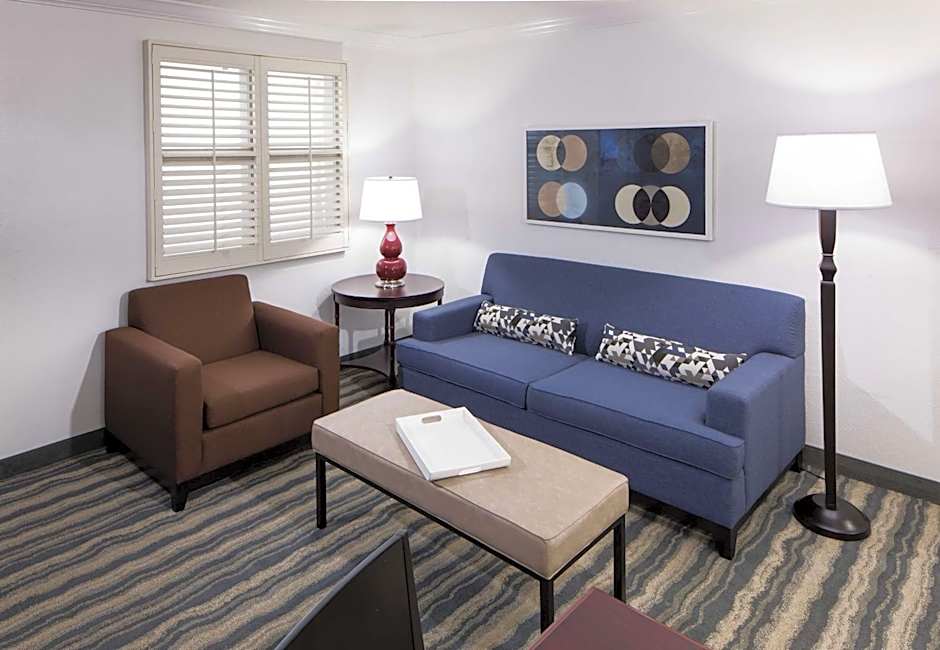 Embassy Suites By Hilton Tampa - Brandon