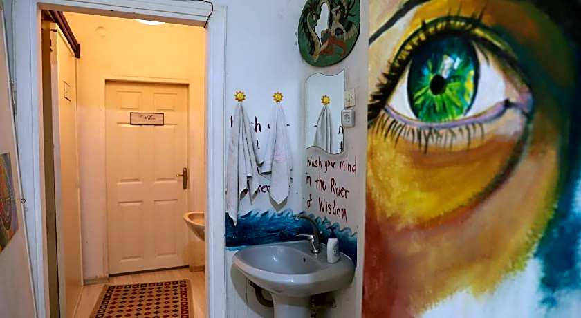 Shantihome Hostel Izmir
