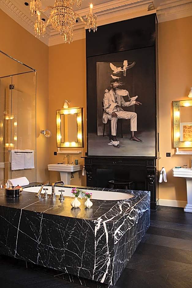 Cabosse, Boutique Palace & Spa