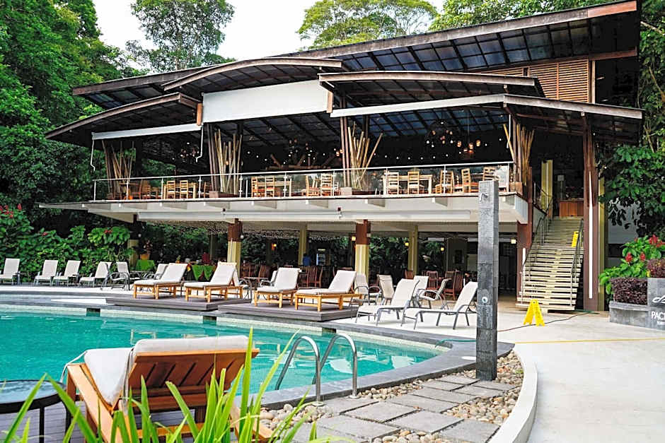 Pachira Lodge