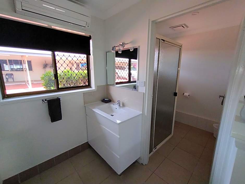 Cascade Motel In Townsville