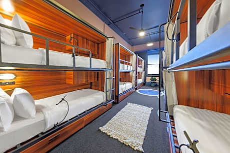 Bed in 12-Bed Shared Dormitory - Non Smoking