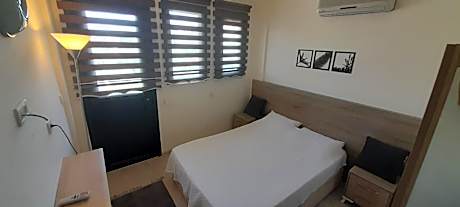 Two-Bedroom Deluxe Apartment with Balcony