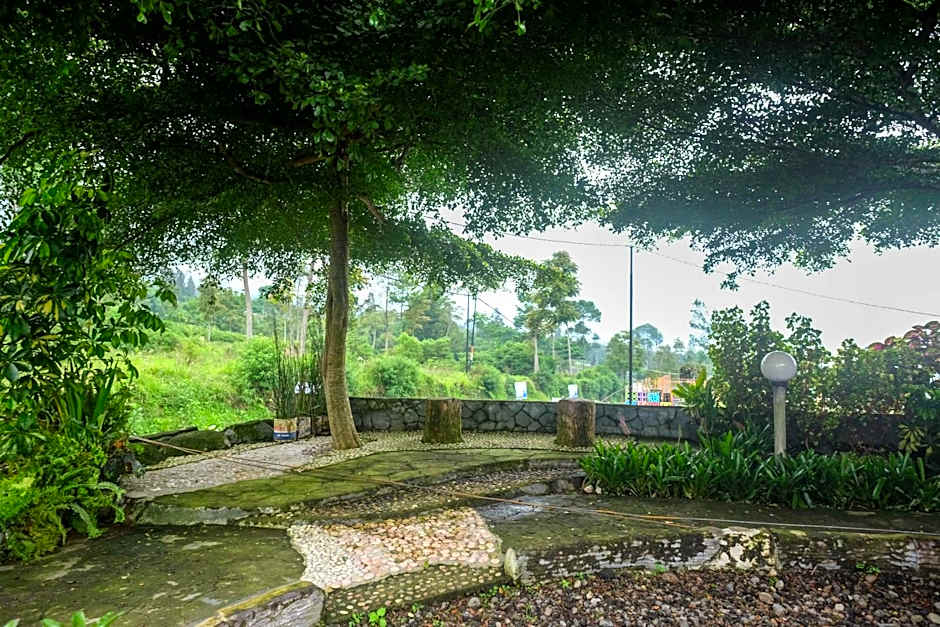 RedDoorz at Jalan Dieng 3