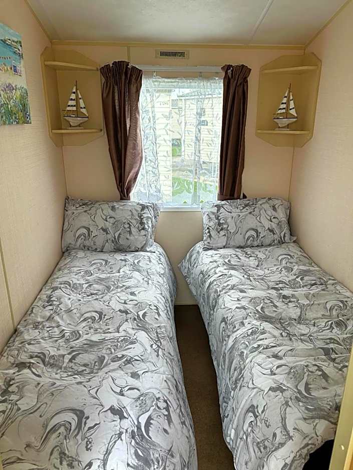 519 Family Caravan at Golden Gate Holiday Centre, Sleeps 6
